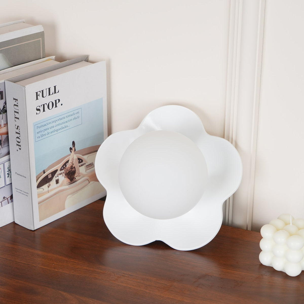 Flower-Shaped Resin Wall Sconce with Frosted Glass Shade – LED G9 Socket, Playful Modern Decor for Bedroom, Nursery & Living Room