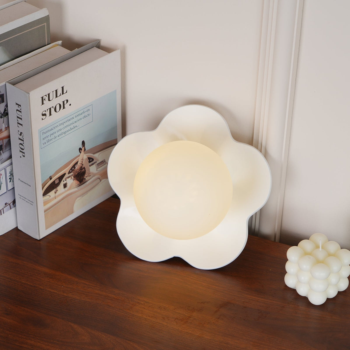 Flower-Shaped Resin Wall Sconce with Frosted Glass Shade – LED G9 Socket, Playful Modern Decor for Bedroom, Nursery & Living Room