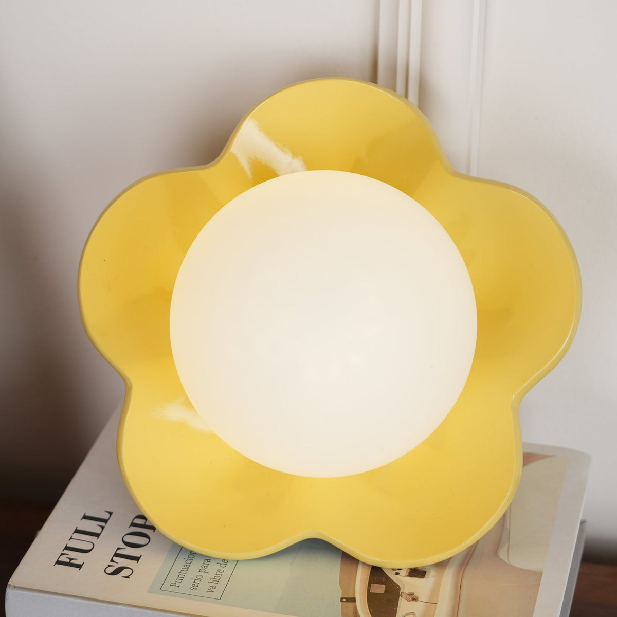 Resin Flower Sconce Light 8 in White Purple Yellow for Bedroom Living Room Hallway G9 Bulb Base Indoor Accent Fixture
