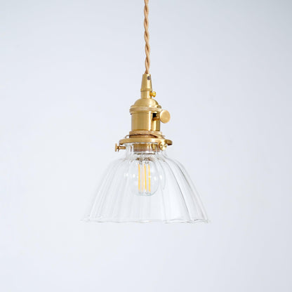 Suspension goutte en verre avec finition laiton – Luminaire suspendu pour comptoirs et tables – Suspension réglable – Douille E26 – Luminaire dôme transparent