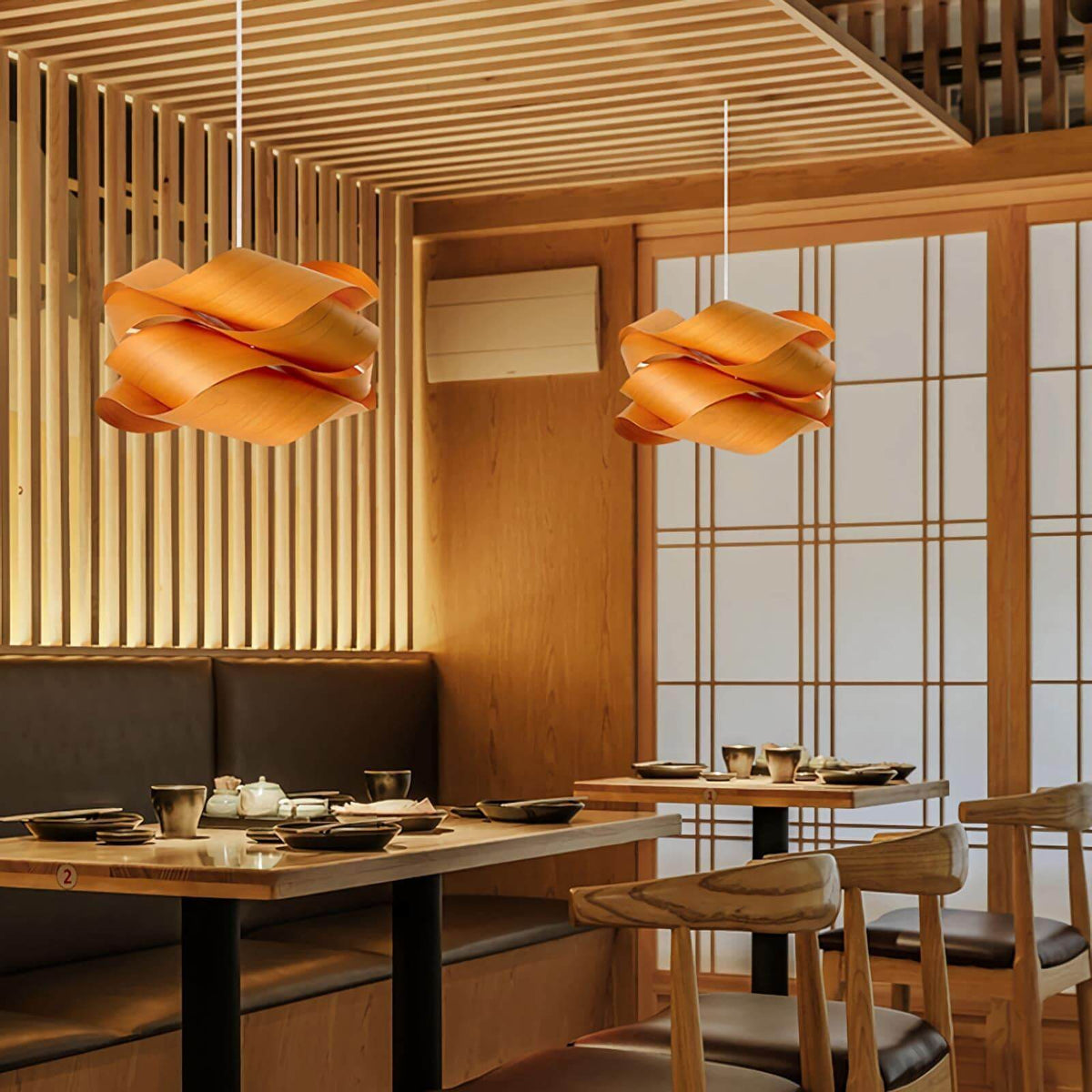 Suspension lumineuse avec abat-jour effet bois pour îlot de cuisine, salle à manger ou chambre, cordon réglable, luminaire moderne style ferme, lumière chaleureuse, culot E26