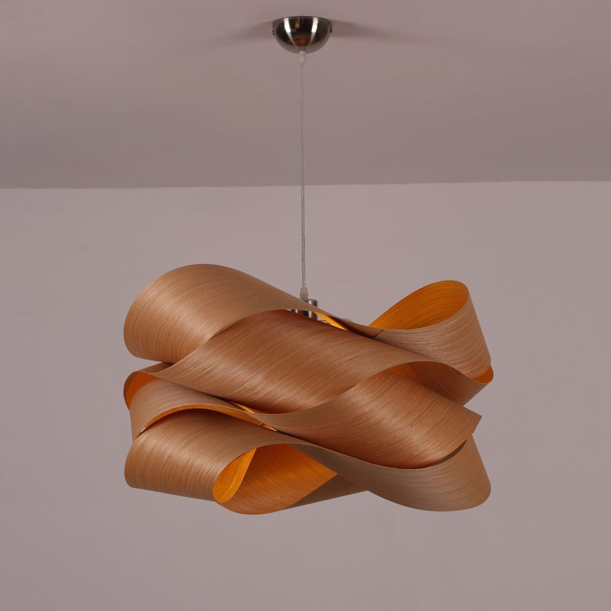 Suspension lumineuse avec abat-jour effet bois pour îlot de cuisine, salle à manger ou chambre, cordon réglable, luminaire moderne style ferme, lumière chaleureuse, culot E26