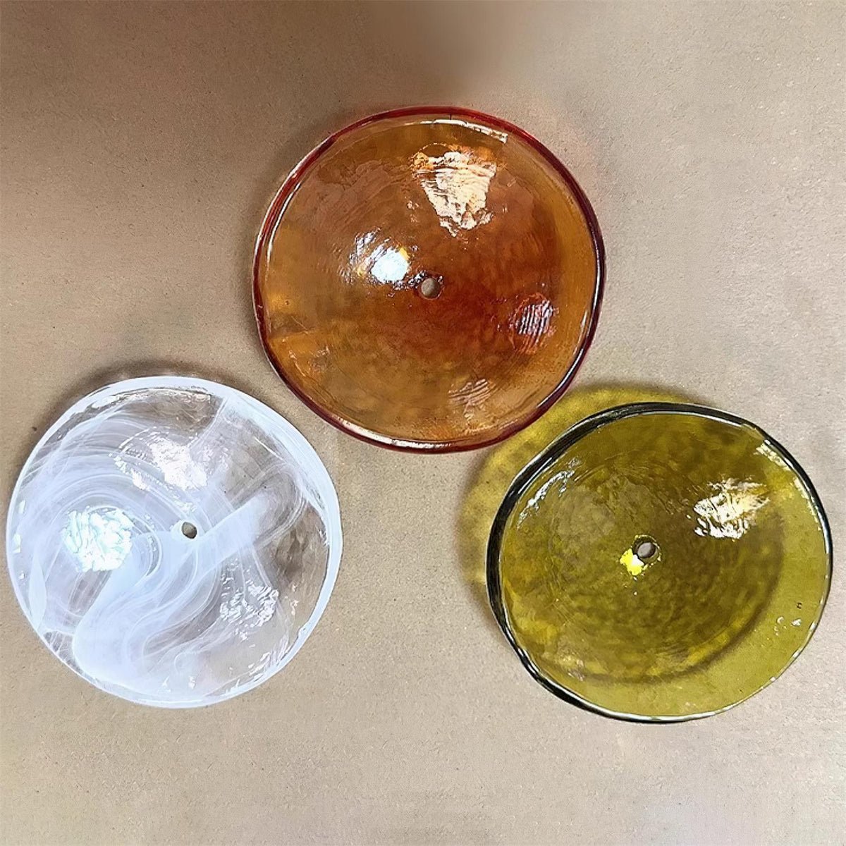 Lustre à disques de verre superposés avec hauteur réglable – Finition métallique chaleureuse pour salles à manger, salons et entrées