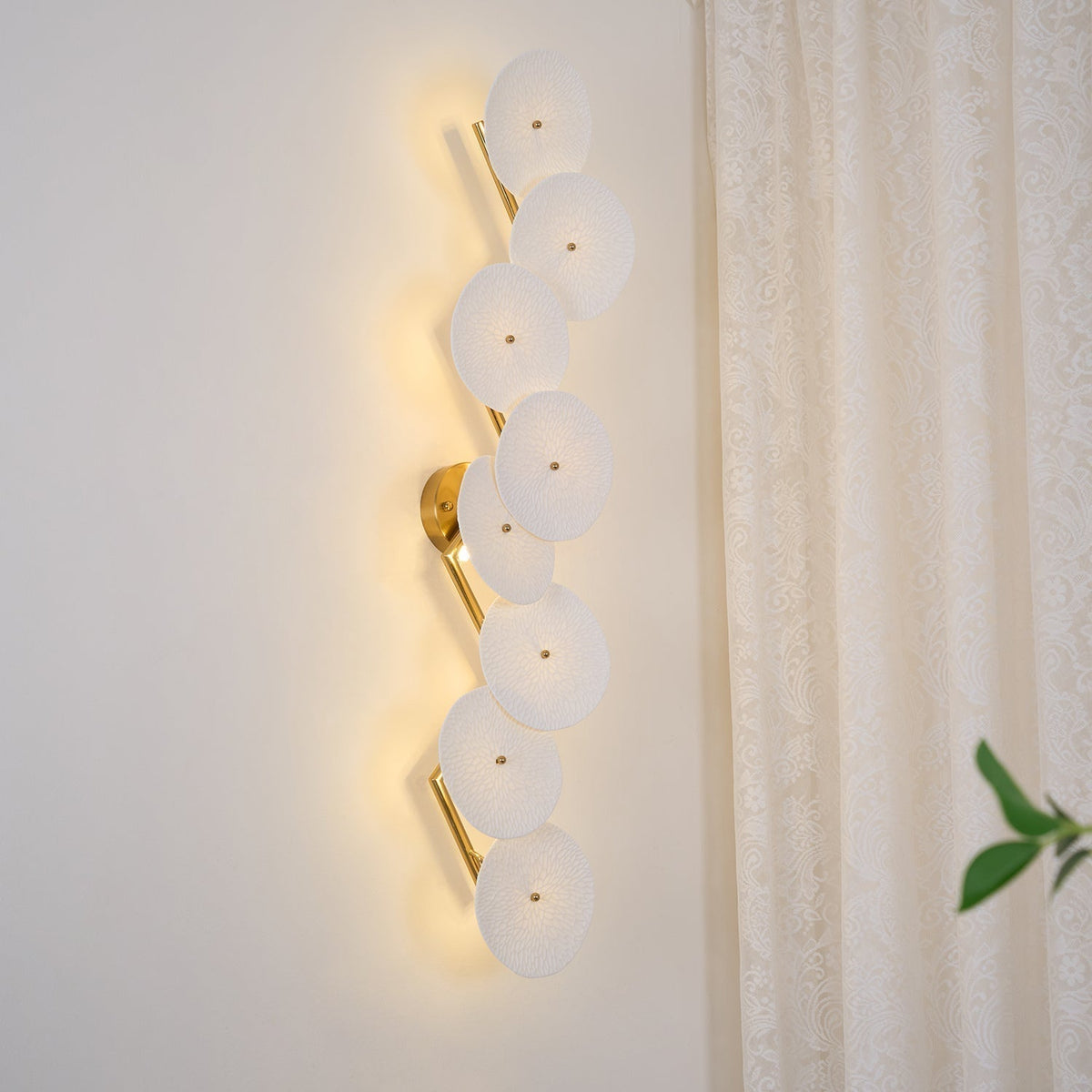 Ceramic Petal Wall Sconce Sculptural Multi-Light Fixture Hardwire Installation for Bedroom Living Room Hallway Modern Artistic Decor