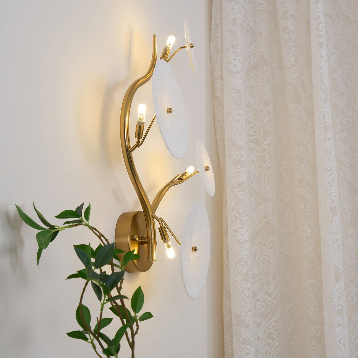 Ceramic Petal Wall Sconce Sculptural Multi-Light Fixture Hardwire Installation for Bedroom Living Room Hallway Modern Artistic Decor