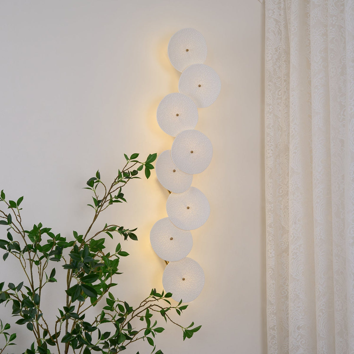 Ceramic Petal Wall Sconce Sculptural Multi-Light Fixture Hardwire Installation for Bedroom Living Room Hallway Modern Artistic Decor