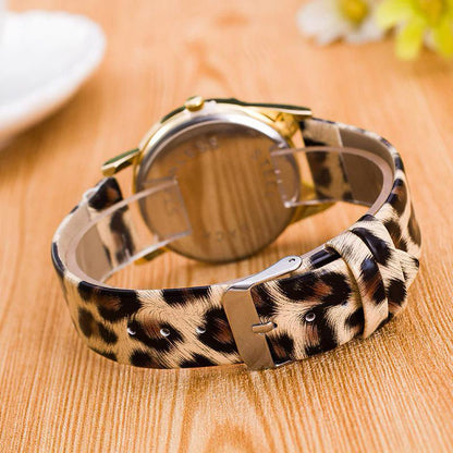 Wristwatch Cat-Shaped Dial Whisker Hands Adjustable Band