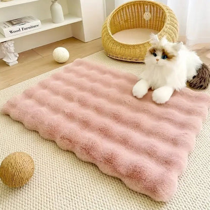 LuxePet Mat - Faux Fur Microfiber Comfort, Non-Slip