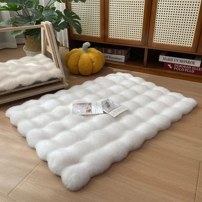 LuxePet Mat - Faux Fur Microfiber Comfort, Non-Slip