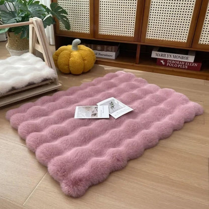 LuxePet Mat - Faux Fur Microfiber Comfort, Non-Slip