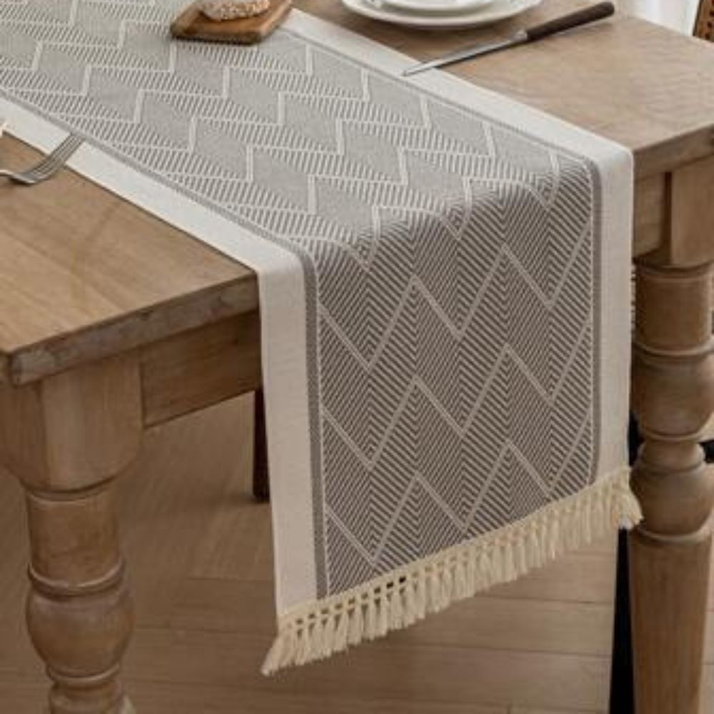 Luxury Woven Table Runner in Sandstone – Elegant Zigzag Design for Modern Interiors