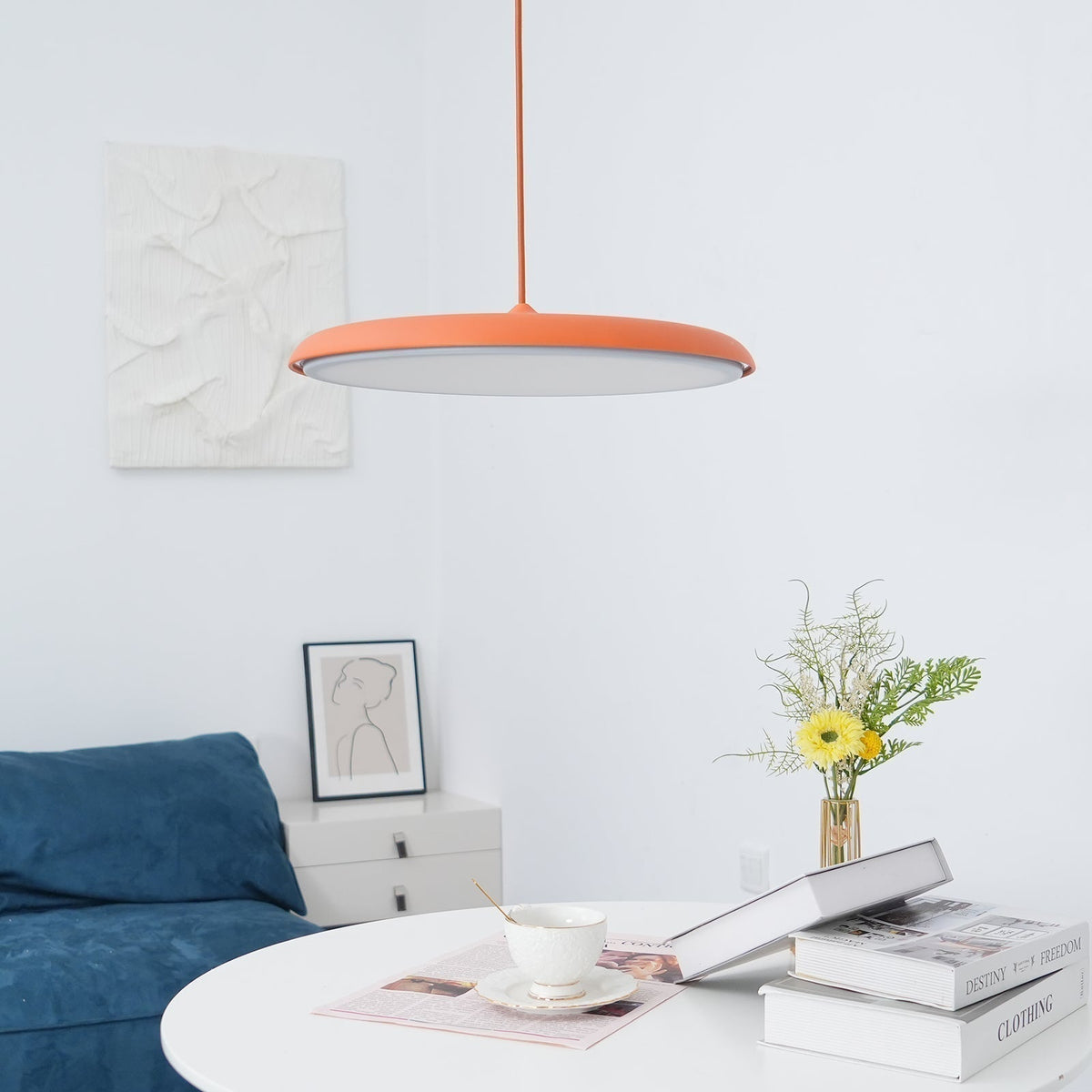 Suspension moderne en métal avec cordon réglable – Finition pastel douce pour cuisine et salon