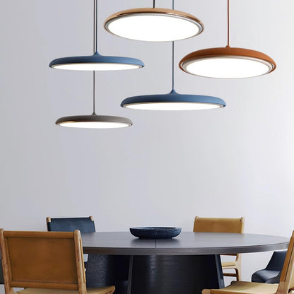 Suspension moderne en métal avec cordon réglable – Finition pastel douce pour cuisine et salon