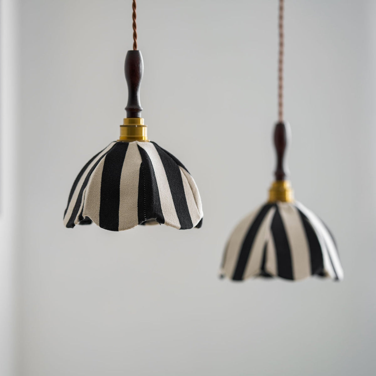 Hanging Ceiling Light with Tulip-Style Striped Shade 7.9 in Diameter Adjustable Wood Accent for Kitchen Dining Room Reading Nook Breakfast A