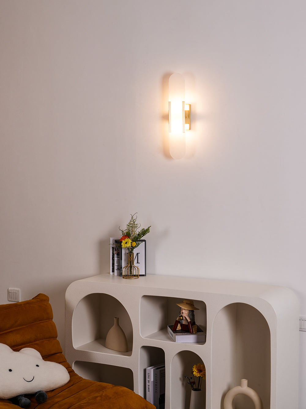Handcrafted Alabaster Sconce with Brass Accent 14 in Wall Light for Bedroom Hallway Living Room Indoor Fixture G4 LED Modern Elongated Stone