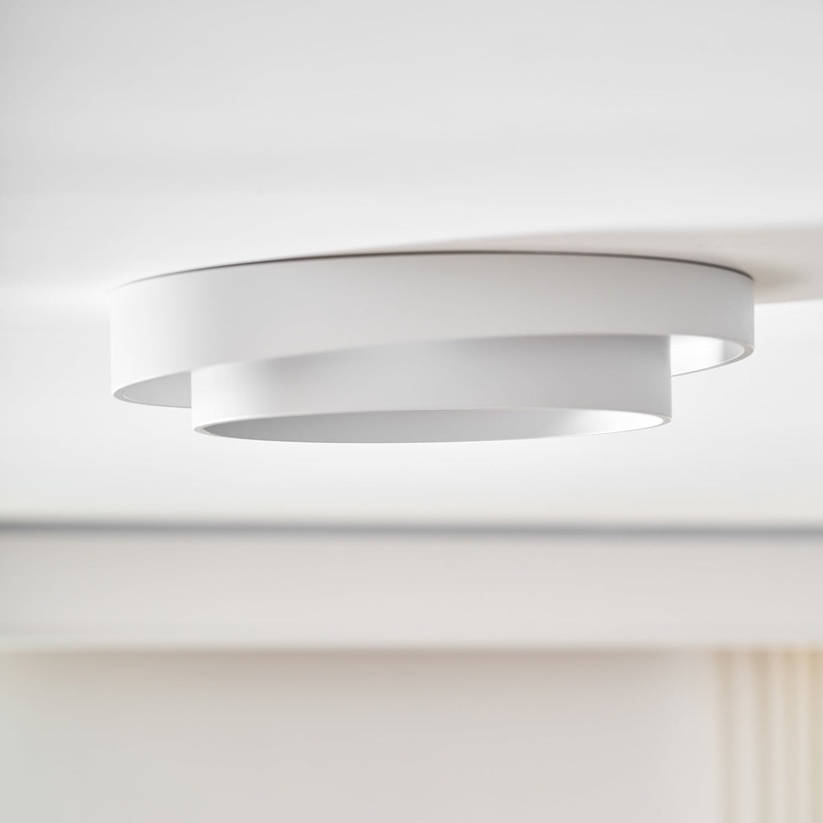 Flush Mount LED Ceiling Light Round Low-Profile Fixture Black White Gray 16 20 24 Inch Diameter for Bedroom Hall Kitchen Foyer