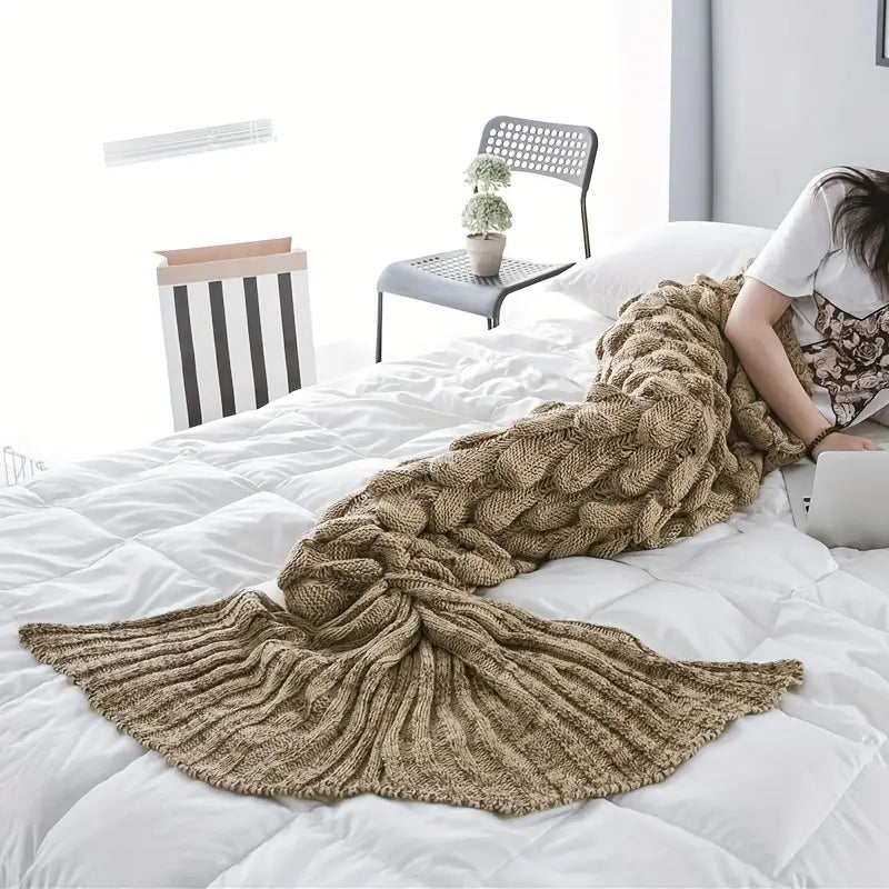 CoralWave™ – Cozy Mermaid Blanket