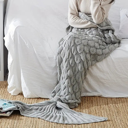 CoralWave™ – Cozy Mermaid Blanket