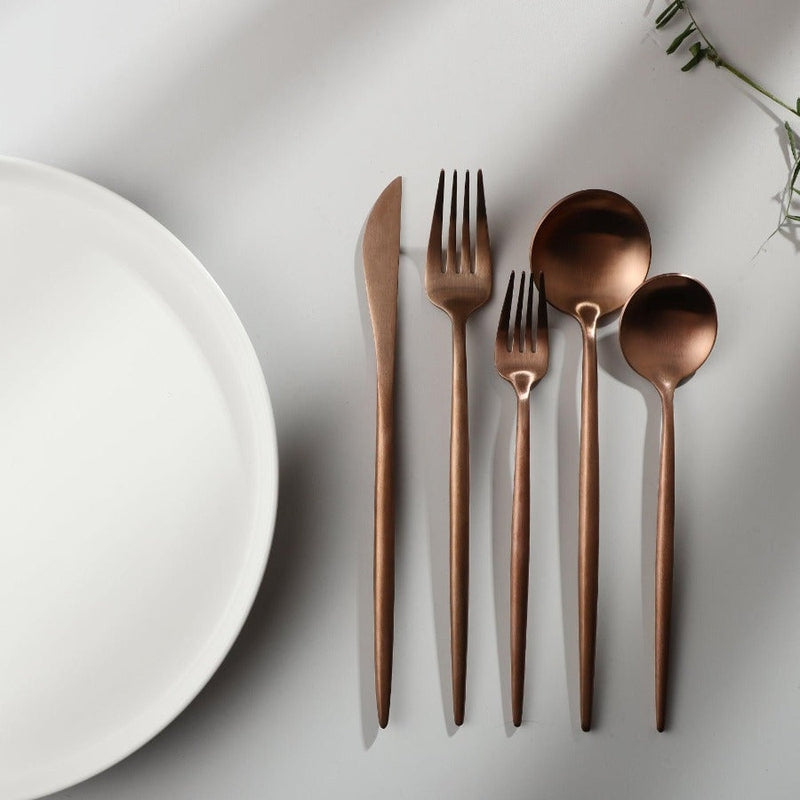 Set de couverts en acier inoxydable recouvert de titane – Service de table haut de gamme 18/10 pour les repas du quotidien et les grandes occasions