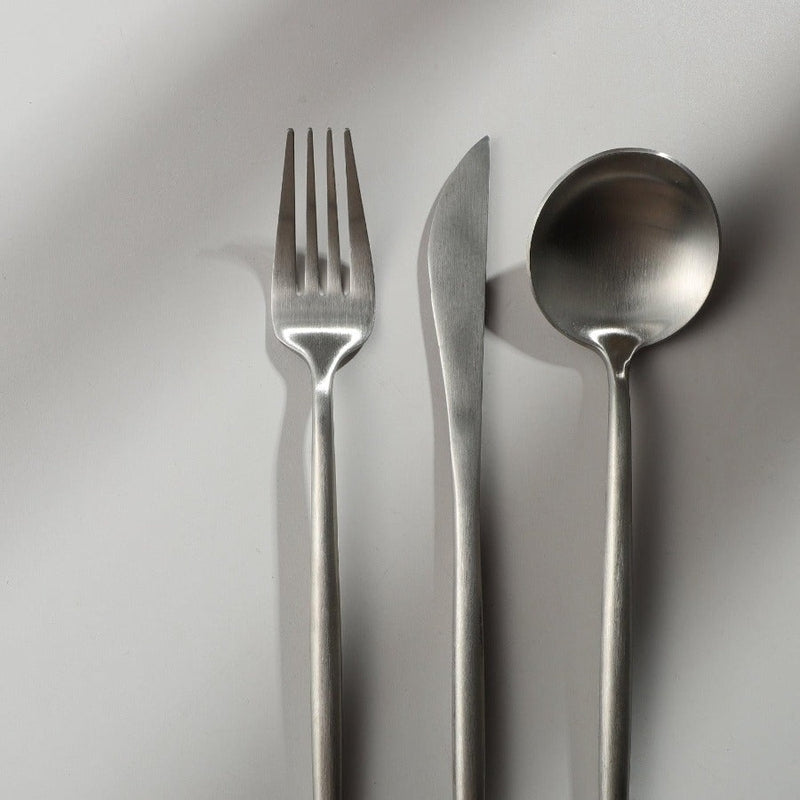 Set de couverts en acier inoxydable recouvert de titane – Service de table haut de gamme 18/10 pour les repas du quotidien et les grandes occasions