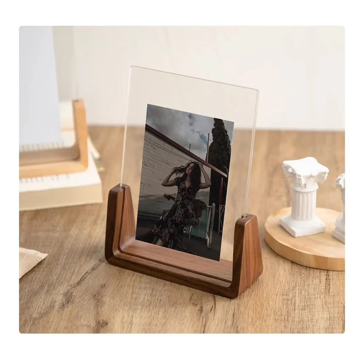 Minimalist Wooden Photo Frames with Floating Design – Beechwood and Acrylic Display
