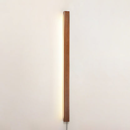 Modern Linear Wood LED Wall Light Fixture with Adjustable Height | Sleek Design for Contemporary Interiors