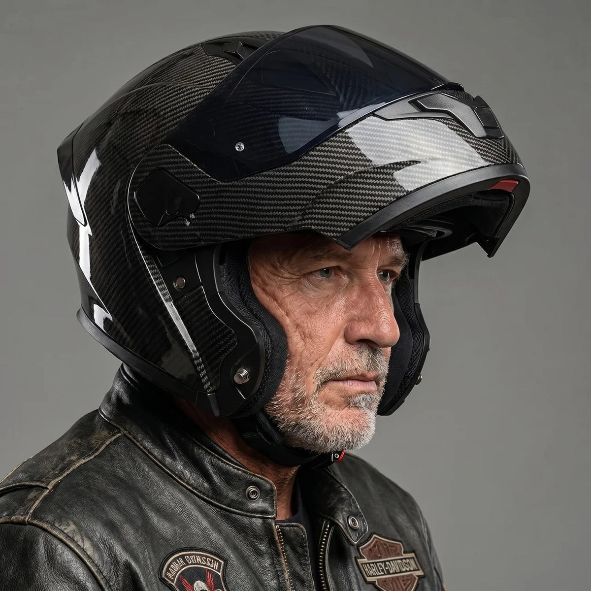 Modular Motorcycle Helmet | Carbon-Style Design with Dual Visors | Comfortable Coverage for Daily Rides
