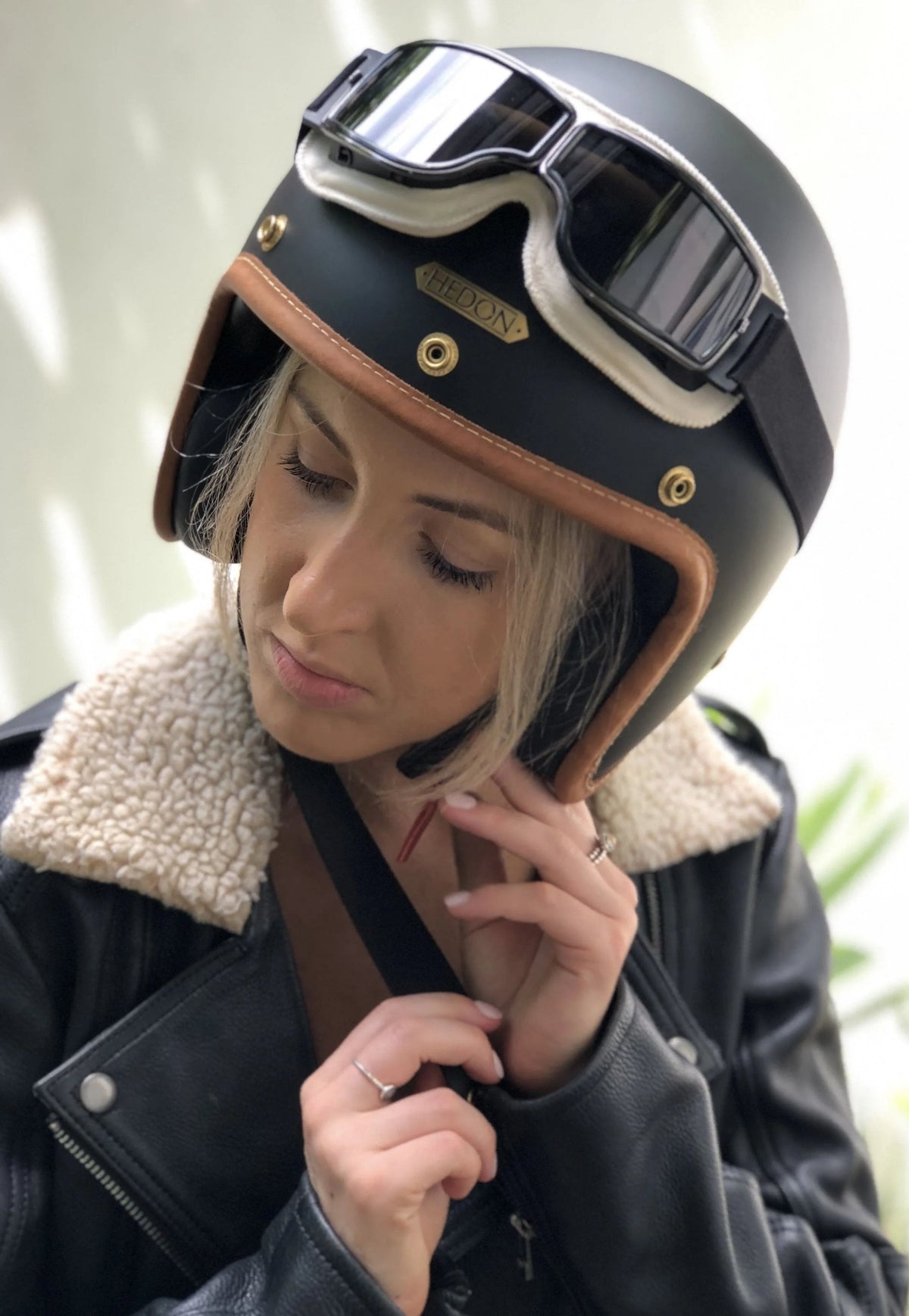 Vintage Motorcycle Goggles with UV Protection & Shatterproof Lens for Bikes, Scooters & Classic Rides