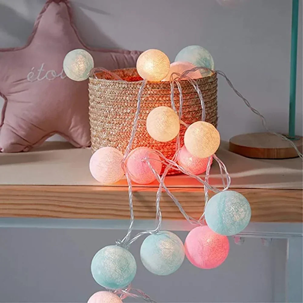 Cotton Ball String Lights with Soft Woven Globes for Bedroom, Living Room & Party Decor – USB or Battery Powered Fairy Lights