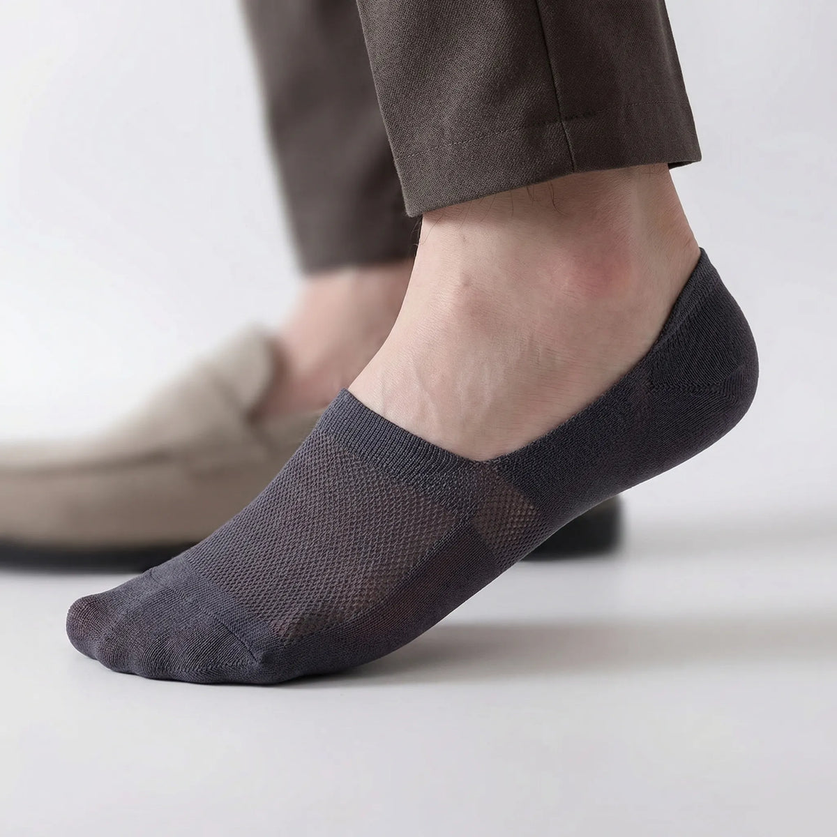 Low-Cut No-Show Socks with Grip Heel for Men – Invisible Under Sneakers & Loafers – Breathable Mesh – 6 Colors