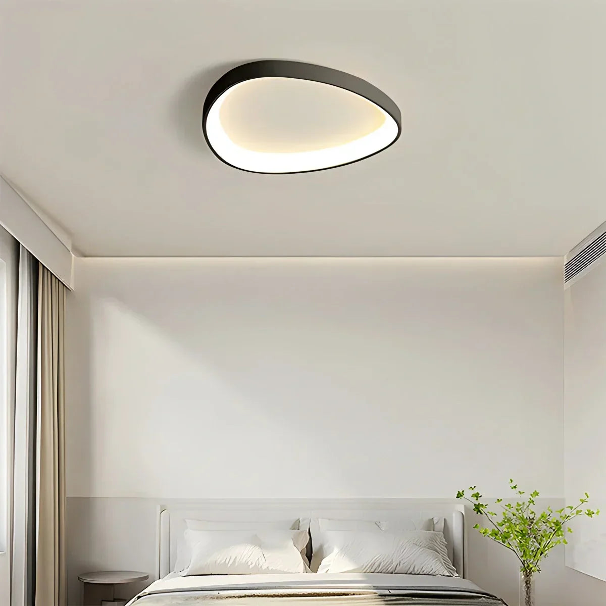 Plafonnier LED encastré ovale en métal de 17 po avec température de couleur réglable et intensité variable pour chambres, entrées et maisons contemporaines
