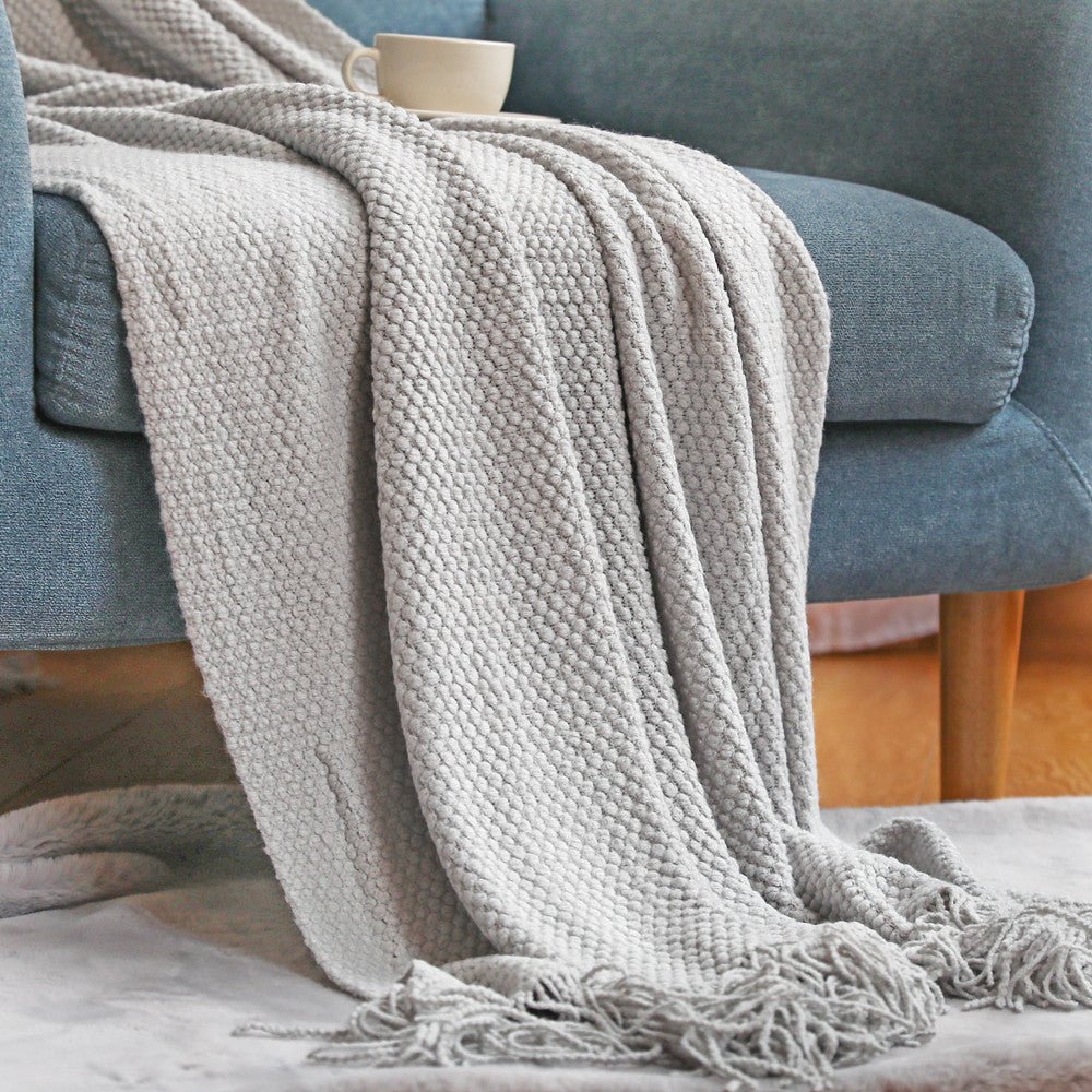Nordic Collection | Chunky Knit Blanket with Luxurious Softness | Versatile Design for Year-Round Comfort