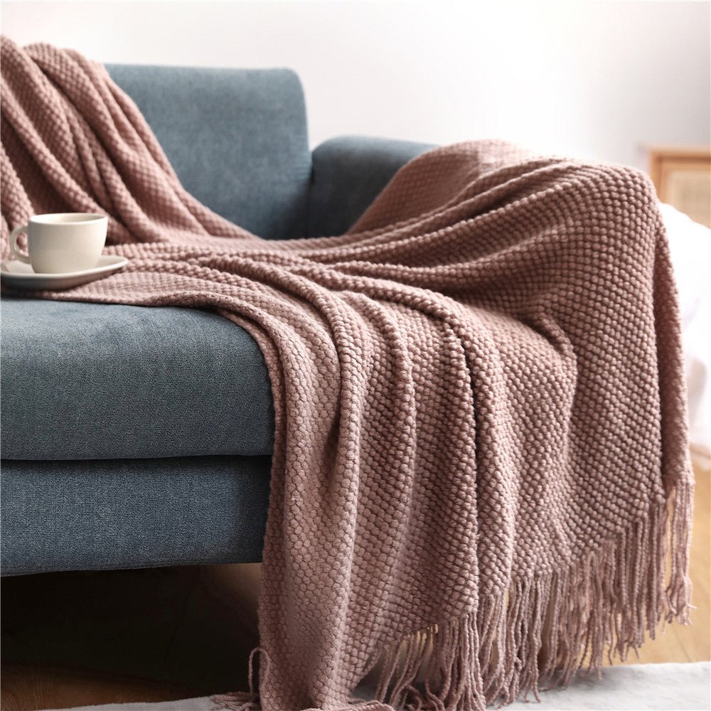 Nordic Collection | Chunky Knit Blanket with Luxurious Softness | Versatile Design for Year-Round Comfort