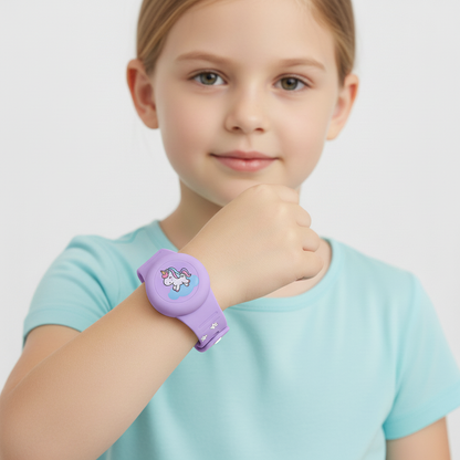 Kids' GPS Tracker Holder Wristband in Soft Silicone – Adjustable Fit for Outdoor Play & Travel Safety