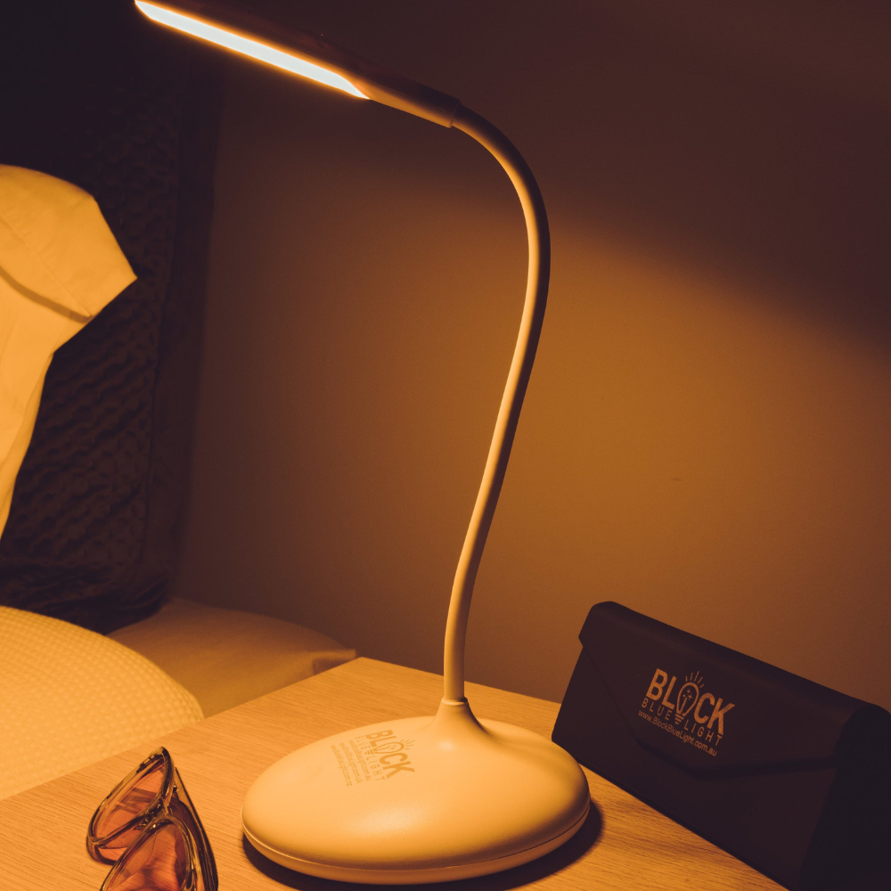 Rechargeable Amber Reading Light with Flexible Gooseneck | Blue-Free LED Desk & Bedside Lamp for Sleep Support | 3 Brightness Settings