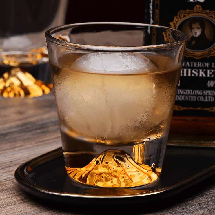 Mountain-Carved Rocks Glass with Wooden Gift Box – Handcut Crystal Tumbler for Spirits & Cocktails