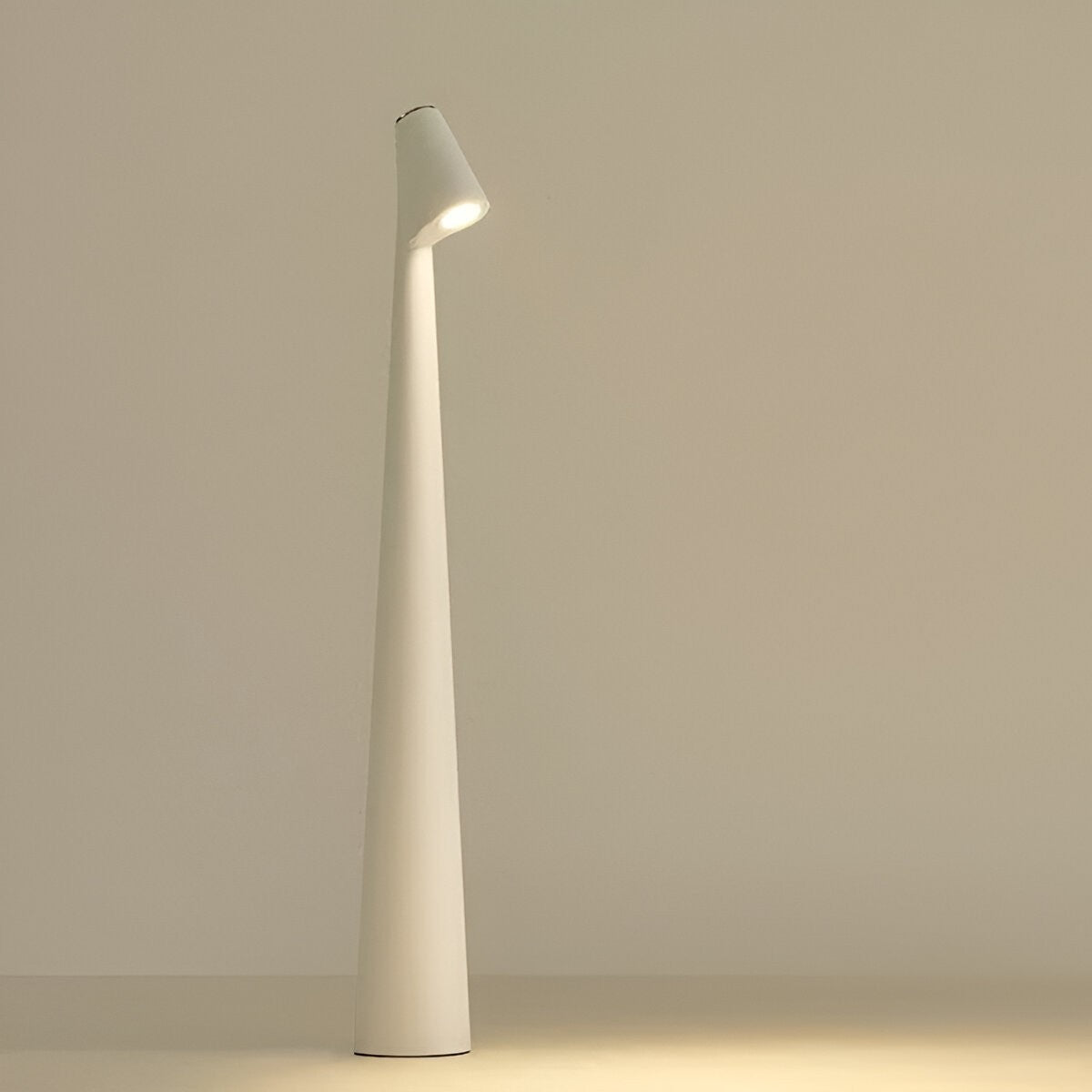 Lampe de table tactile, réglable et lumineuse