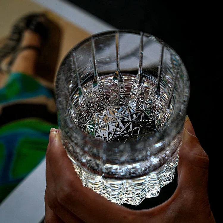 Hand-Cut Crystal Whisky Tumbler with Diamond Facets in Presentation Box for Bourbon, Scotch & Cocktails