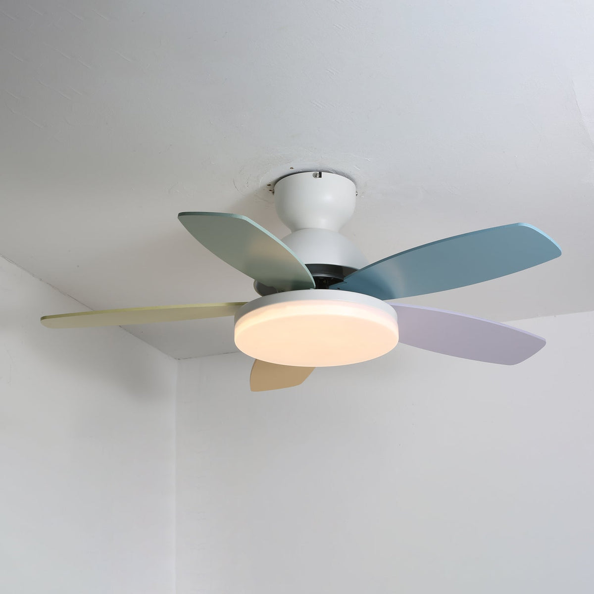 Indoor Ceiling Fan with LED Light 35 in Wood Blade Curved Design 6-Speed Remote Control DC Motor for Living Room Bedroom Dining Room Grey Gr