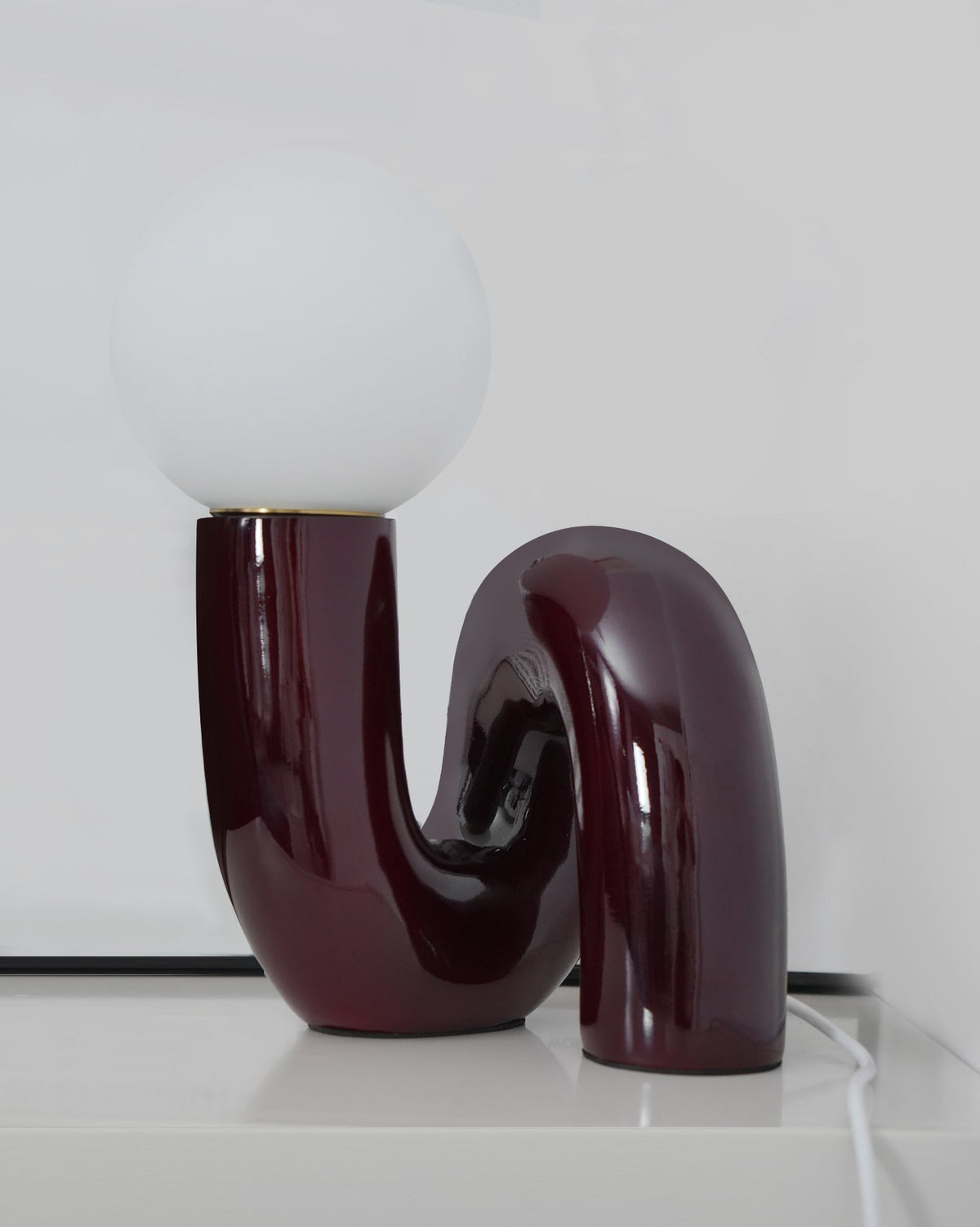Twisted Glass Accent Lamp for Desk & Nightstand — 10 in Sculptural Design in Pink, Blue, White & Red — LED Glow for Bedroom, Living Room & O