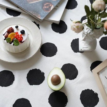 Nappe Polara Charm - Mélange microfibre, pois noirs avec bordure à pompons