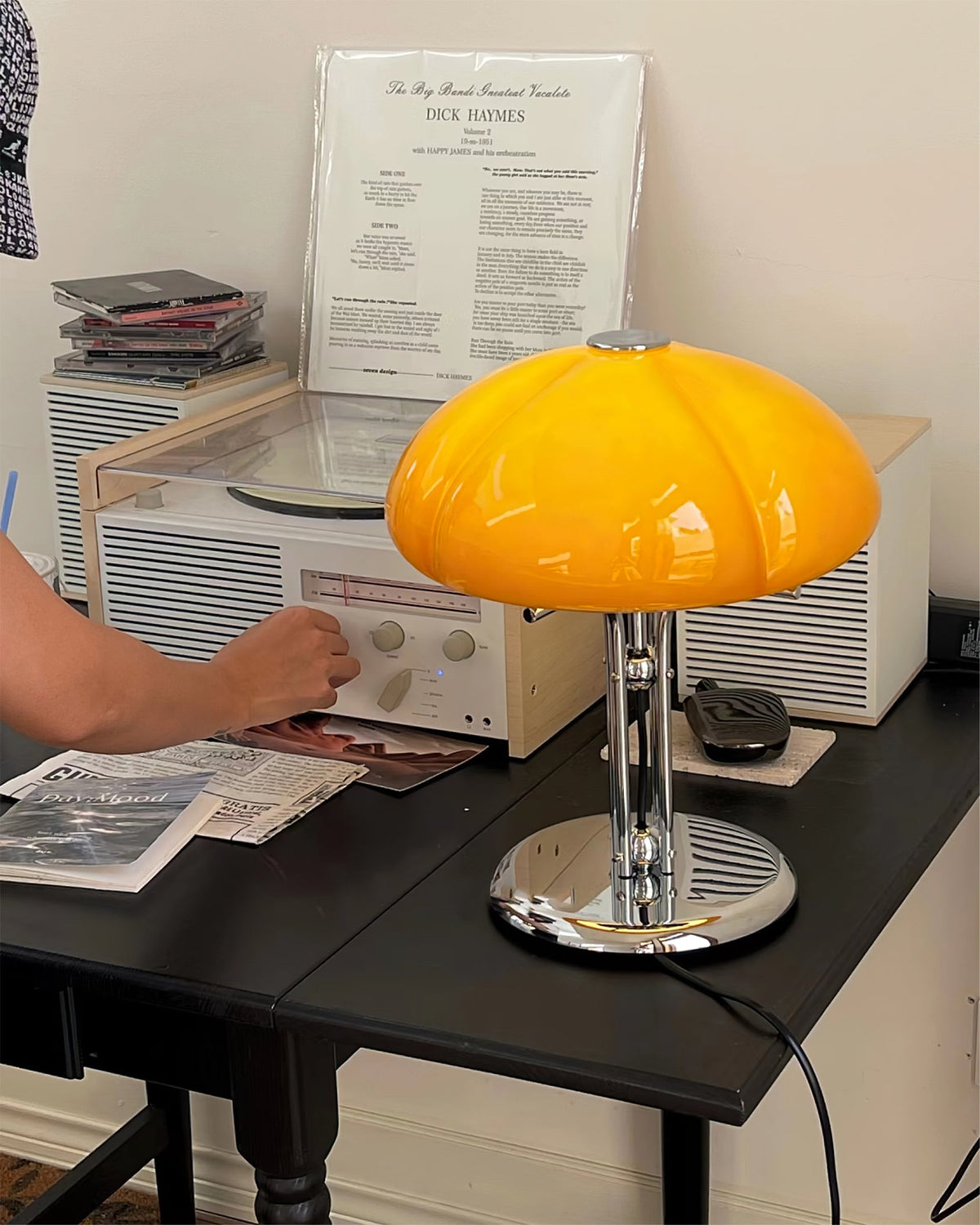 Retro Glass Globe Lamp Orange Accent Light with Push Switch for Bedroom Office Desk Nightstand Mid-Century Modern LED Tabletop Fixture