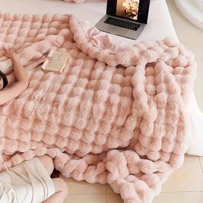 Plush Faux Rabbit Fur Throw Blanket – Double-Layered, Ultra-Soft & Lightweight for Couch, Bed & Travel
