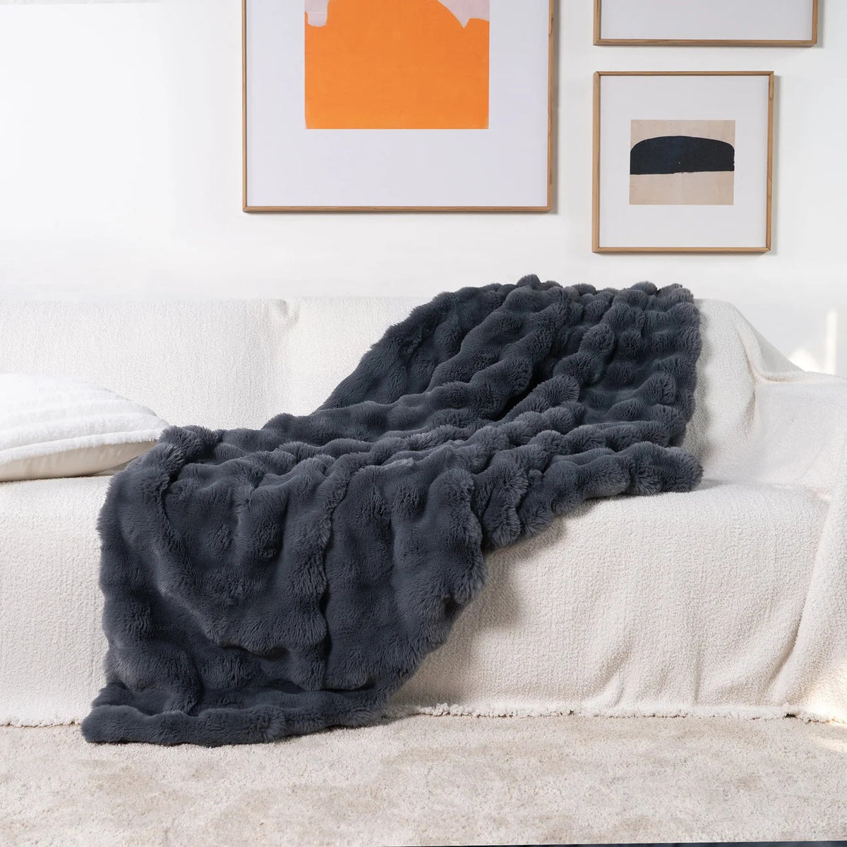 Plush Faux Rabbit Fur Throw Blanket – Double-Layered, Ultra-Soft & Lightweight for Couch, Bed & Travel