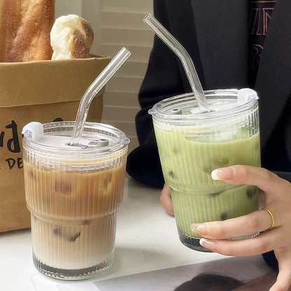 Gobelet à café à emporter en verre borosilicate côtelé avec couvercle et paille réutilisable – Récipient résistant à la chaleur pour cafés glacés et boissons chaudes