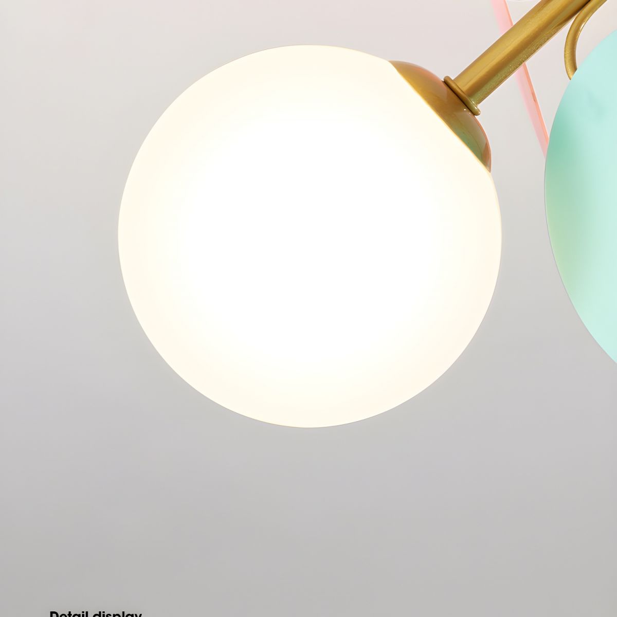 Plafonnier multi-globes avec abat-jours sphériques pastel – Luminaire LED coloré et moderne pour chambre d'enfant, salle de jeux et espace contemporain