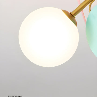 Plafonnier multi-globes avec abat-jours sphériques pastel – Luminaire LED coloré et moderne pour chambre d'enfant, salle de jeux et espace contemporain
