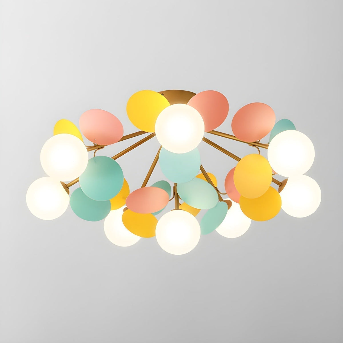 Plafonnier multi-globes avec abat-jours sphériques pastel – Luminaire LED coloré et moderne pour chambre d'enfant, salle de jeux et espace contemporain