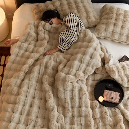 Plush Synthetic Fur Throw Blanket in Neutral Tones for Sofa, Bed, Living Room, and Bedroom