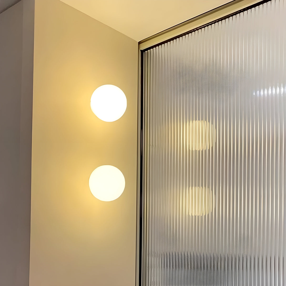 Applique sphérique avec abat-jour finition mate pour pièces de taille moyenne – Douille E27 – Design minimaliste moderne pour chambres, entrées et salons